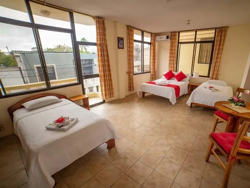 **  Hotel Red Booby Puerto Ayora  Ecuador