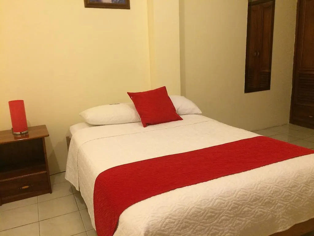 Hotel Red Booby Puerto Ayora