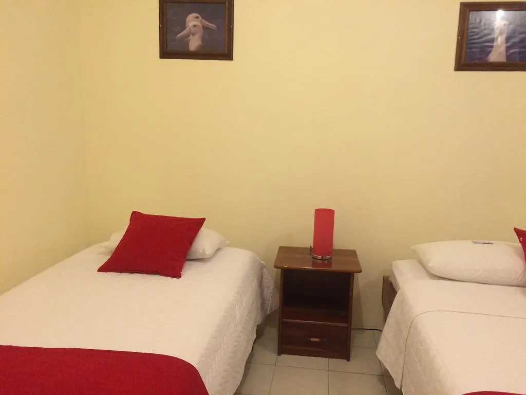 Hotel Red Booby Puerto Ayora  2*, Puerto Ayora (Galapagos Islands)